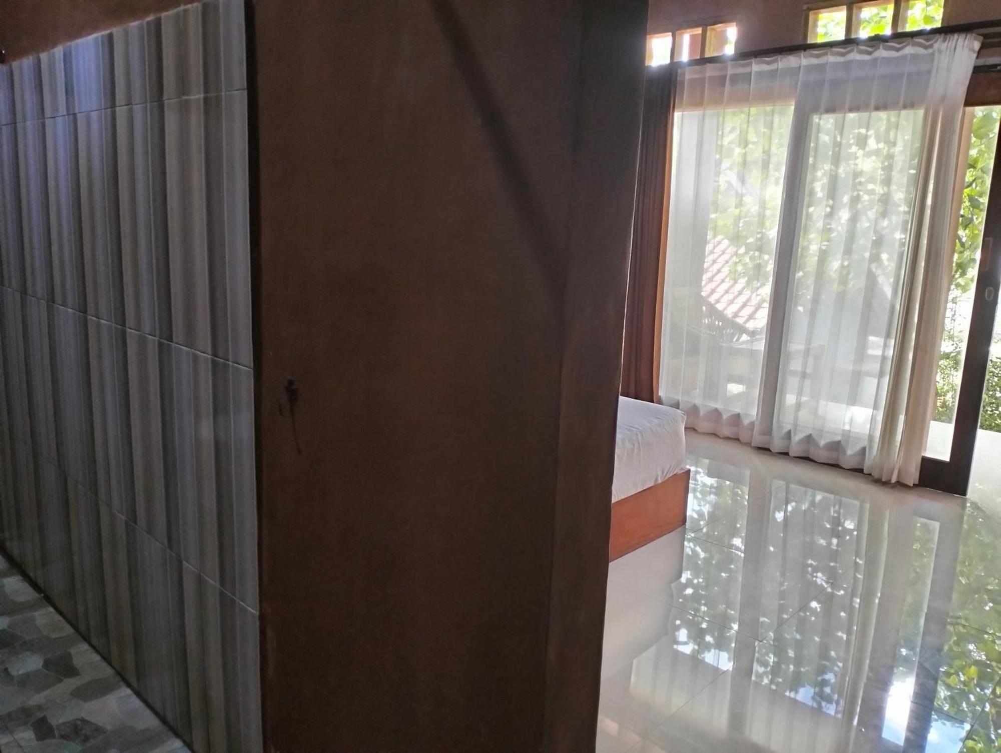 Fullmoon Homestay Kuta  Exterior foto